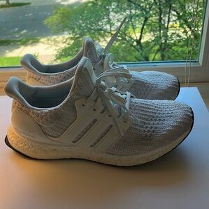 Adidas UltraBoost Sneakers